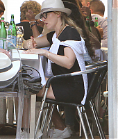 Filename=candids_2018_7_2812529.jpg
Filesize=667KiB
Dimensions=1290x1806
Date added=Dec 22, 2020 candids_2018_7_2812529.jpg