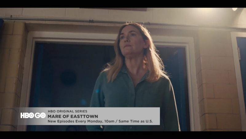 mare_of_easttown_extras_on_location_28429.jpg