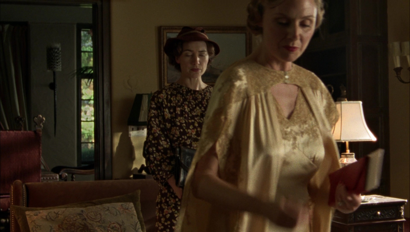 mildred_pierce_episode_1_2860329.jpg